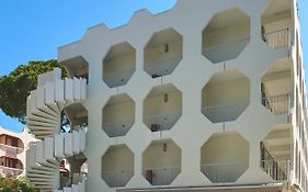 Hôtel Les Rives Bleues